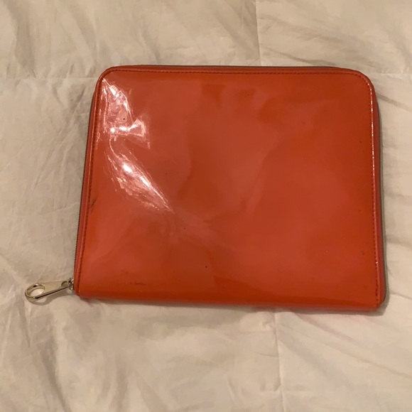 iPad case - Picture 2 of 5